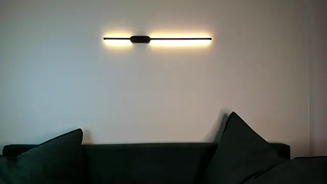 Lola Peach online show from 10/19/25, 05:52