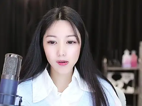 Nuyoah-77 online show from 01/23/25, 04:04