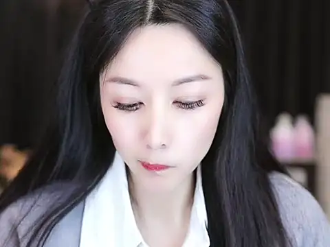 Nuyoah-77 online show from 01/25/25, 04:03