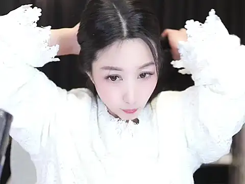 Nuyoah-77 online show from 02/04/25, 03:57