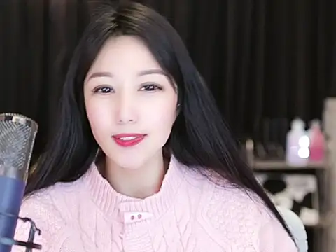 Nuyoah-77 online show from 02/11/25, 07:16