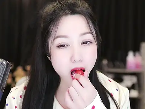 Nuyoah-77 online show from 03/05/25, 03:18