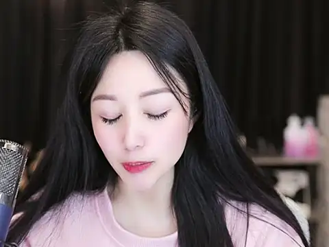 Nuyoah-77 online show from 03/11/25, 05:57