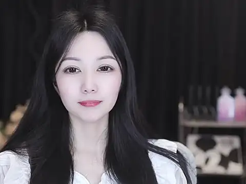 Nuyoah-77 online show from 04/01/26, 03:09