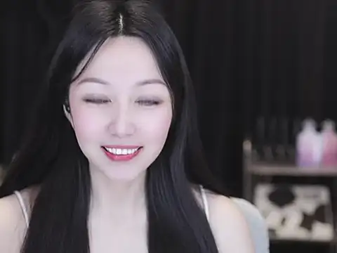 Nuyoah-77 online show from 04/02/26, 02:58