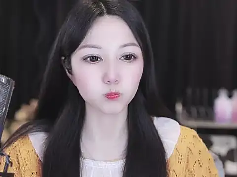 Nuyoah-77 online show from 04/04/26, 07:39