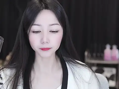 Nuyoah-77 online show from 04/09/26, 04:45