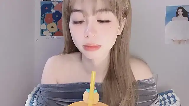 -Hottie online show from 02/12/26, 04:13