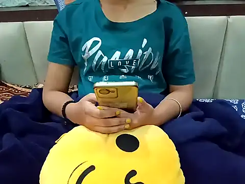 GoldnessAishu online show from 12/25/24, 05:15