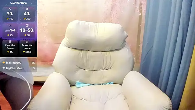 Pennyee online show from 03/16/25, 10:44