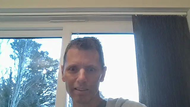 Snapshot of MarcusMaxx chatting on 12/19/25, 08:21 MarcusMaxx online show from 12/19/25, 08:21