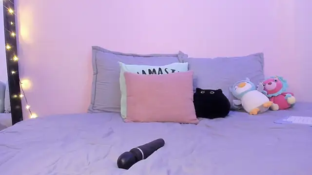 ValeriaCox online show from 02/03/25, 05:35