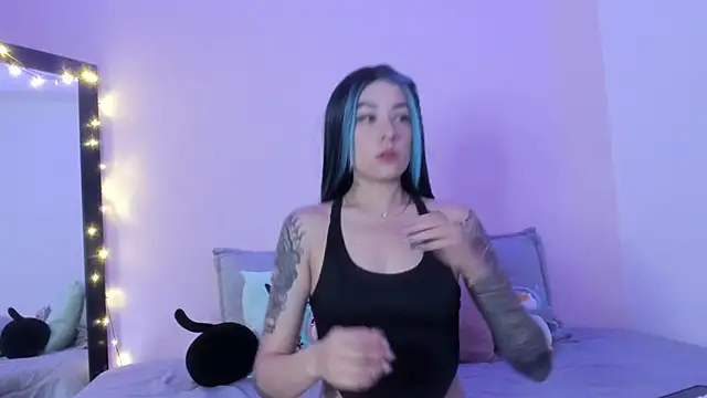 ValeriaCox online show from 02/08/25, 10:39