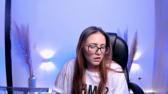 RyliieHunter online show from 01/17/25, 10:56