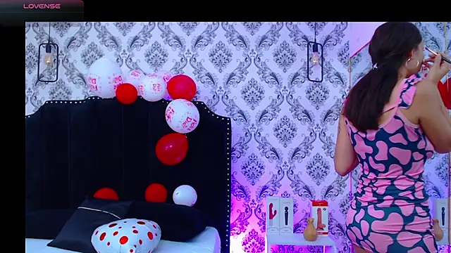 SaaraBrown online show from 02/16/25, 12:32