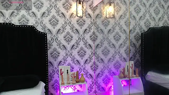 SaaraBrown online show from 03/05/25, 12:22