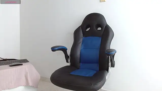 Snapshot of cai_hig chatting on 12/19/24, 03:52 cai hig online show from 12/19/24, 03:52