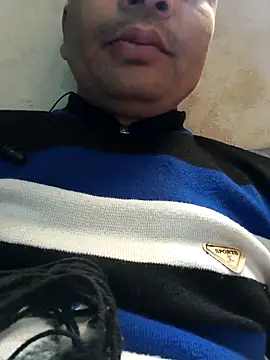 akkyplayboy08 online show from 11/10/25, 04:33