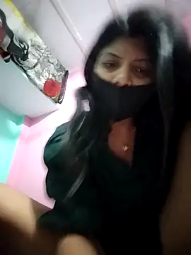 Snapshot of Hotty-Divya chatting on 04/09/26, 02:44 Hotty-Divya online show from 04/09/26, 02:44