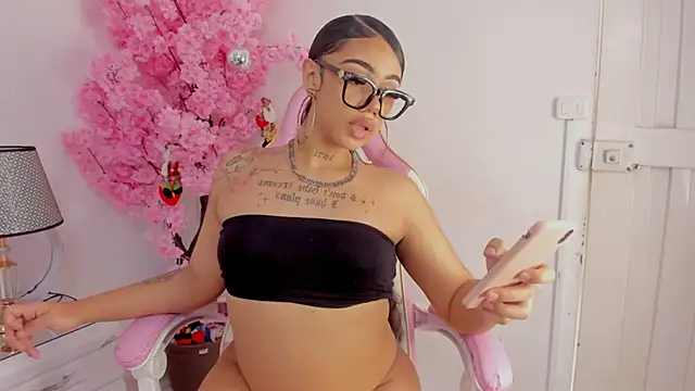 Mia Jansen online show from 12/11/24, 09:12