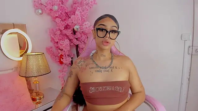 Mia Jansen online show from 12/18/24, 10:02