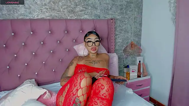 Mia Jansen online show from 12/22/25, 02:25