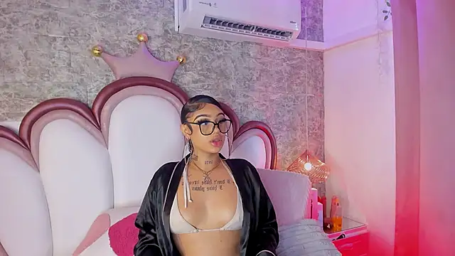 Mia Jansen online show from 04/24/26, 01:24