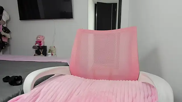 Ori valentina online show from 01/15/25, 11:51