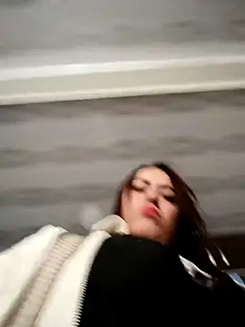 Lesly 10- online show from 11/13/25, 03:55