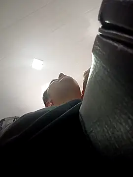 Lesly 10- online show from 11/26/25, 02:18