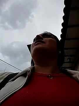 Lesly 10- online show from 03/30/26, 05:47