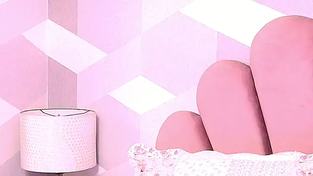 KylieMonnett online show from 11/06/25, 09:26