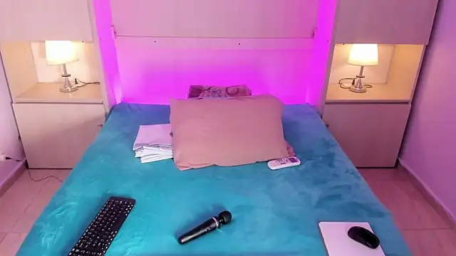 EmilyyStuart online show from 03/28/26, 04:01