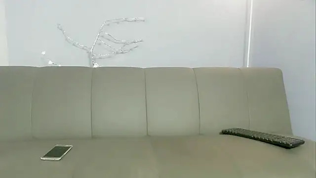 zacariasss  online show from 10/25/25, 02:19