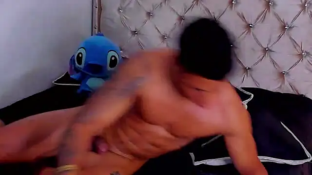 Andrew wolf7 online show from 11/16/25, 08:09