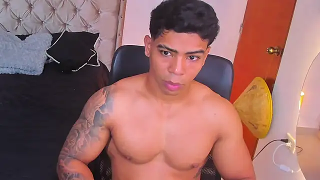 Andrew wolf7 online show from 02/06/26, 08:01