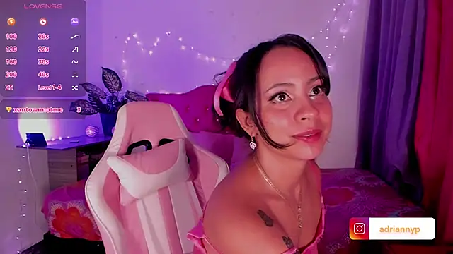 adriannyp 1 online show from 01/03/25, 06:33