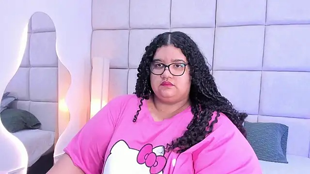 Miley Collins online show from 11/12/25, 12:38