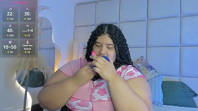 Miley Collins online show from 11/14/25, 12:37