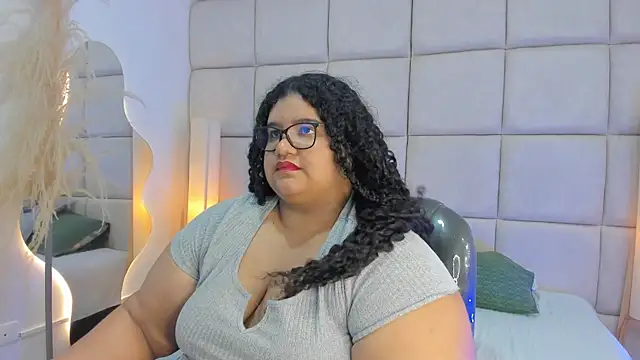 Miley Collins online show from 11/15/25, 07:54