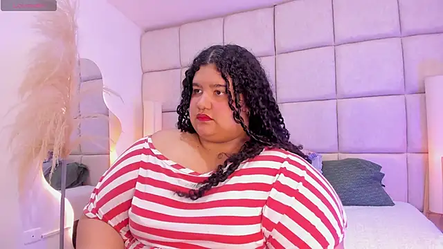 Miley Collins online show from 11/21/25, 07:23