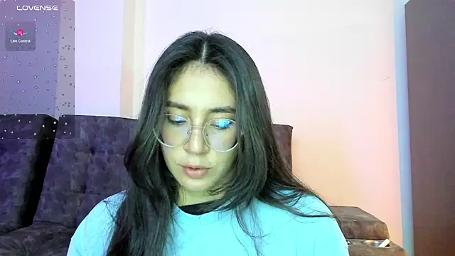 emmadiaz1 online show from 12/05/24, 04:20