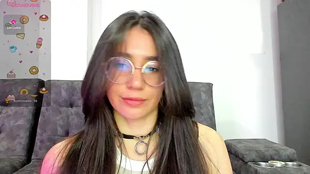 emmadiaz1 online show from 01/12/25, 12:49