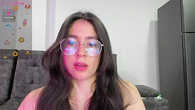 emmadiaz1 online show from 01/21/25, 02:22