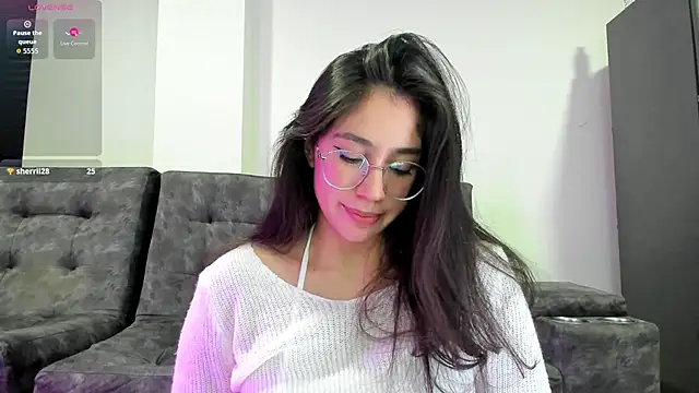 emmadiaz1 online show from 10/20/25, 04:02