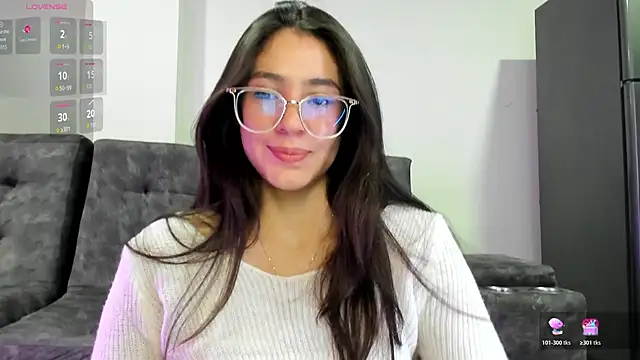 emmadiaz1 online show from 01/13/26, 02:50