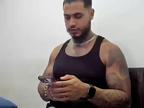 Snapshot of Exotic_tatto27121 chatting on 06/03/26, 04:26 Exotic tatto27121 online show from 06/03/26, 04:26