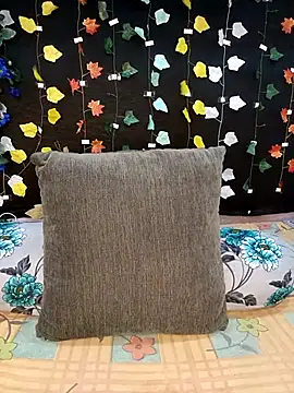 Sony-Model online show from 09/22/25, 05:09