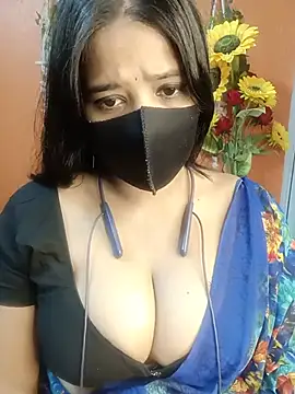 Sony-Model online show from 06/08/26, 09:42