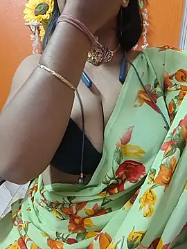 Sony-Model online show from 06/09/26, 10:05